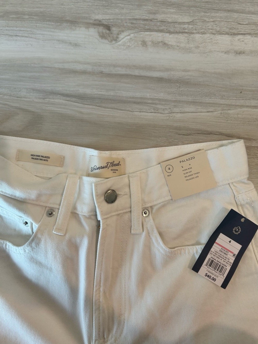 NWT UNIVERSAL THREAD Wide-Leg Hi-Rise Jeans - Picture 3 of 7